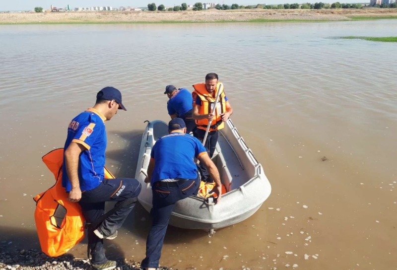 Dicle Nehrine giren 2 çocuk boğuldu