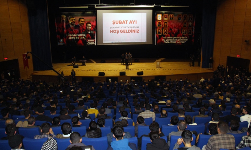 Diyarbakır'da "Şubat Ayı Şehadet Ayı" programı yoğun katılımla gerçekleşti
