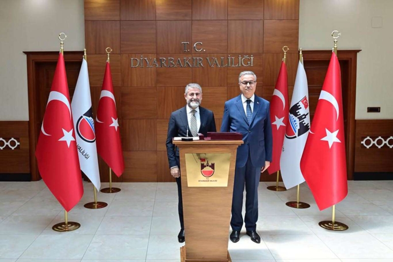 Hazine ve Maliye Bakanı Nebati Diyarbakır'da